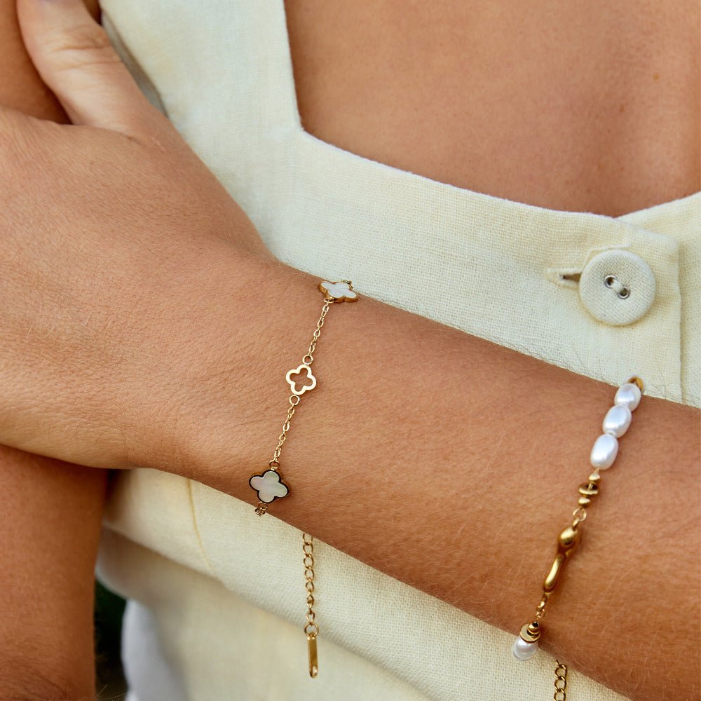Clover Bracelet – Elegant Accessory, Perfect Gift