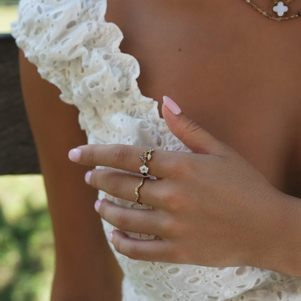 Crystal White Gold Blossom Ring – Gift, Everyday Wear