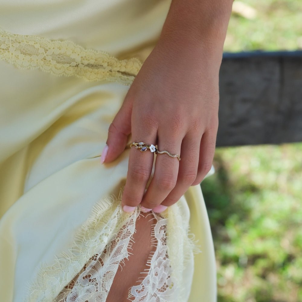 Crystal White Gold Blossom Ring – Gift, Everyday Wear
