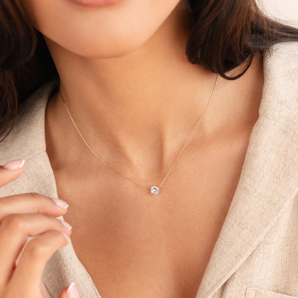 Dainty Crystal Necklace – Elegant Accessory, Perfect Gift