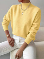 Elegant Women's Turtleneck Sweater in Soft Knit for Casual or Office Wear