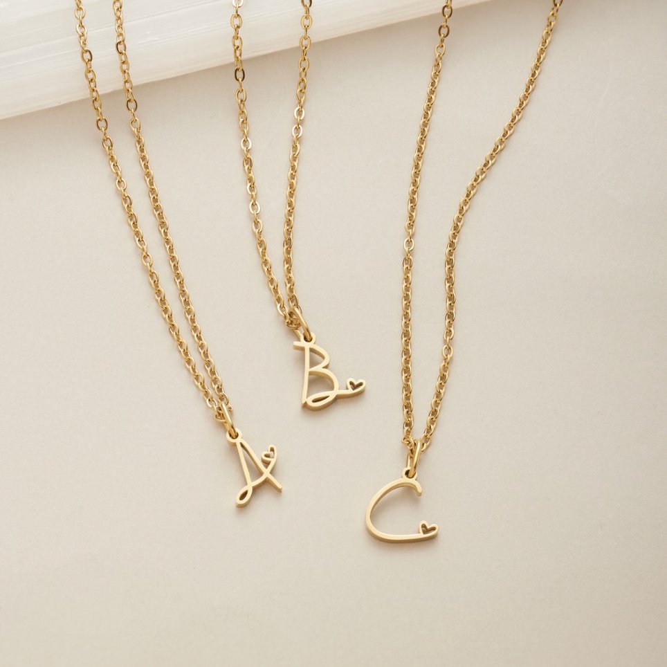 Gold Heart Necklace – Elegant Gift, Everyday Wear