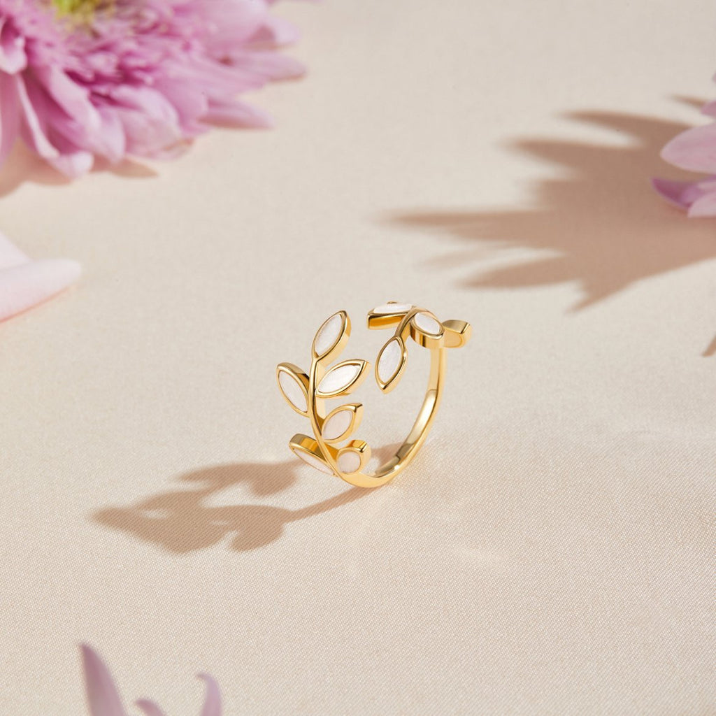 Gold Leaf Ring – Elegant Accessory, Perfect for Gifts, Everyday Wear