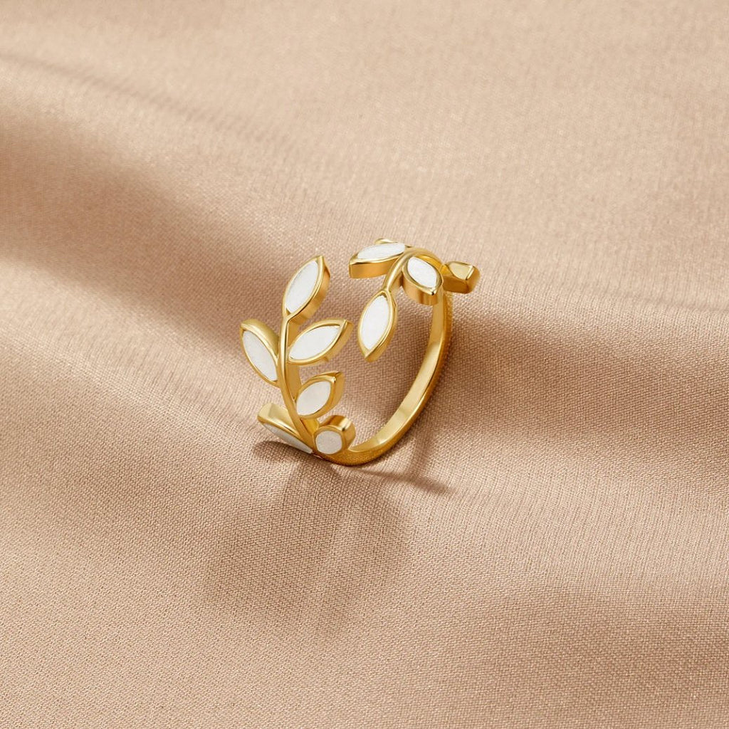 Gold Leaf Ring – Elegant Accessory, Perfect for Gifts, Everyday Wear