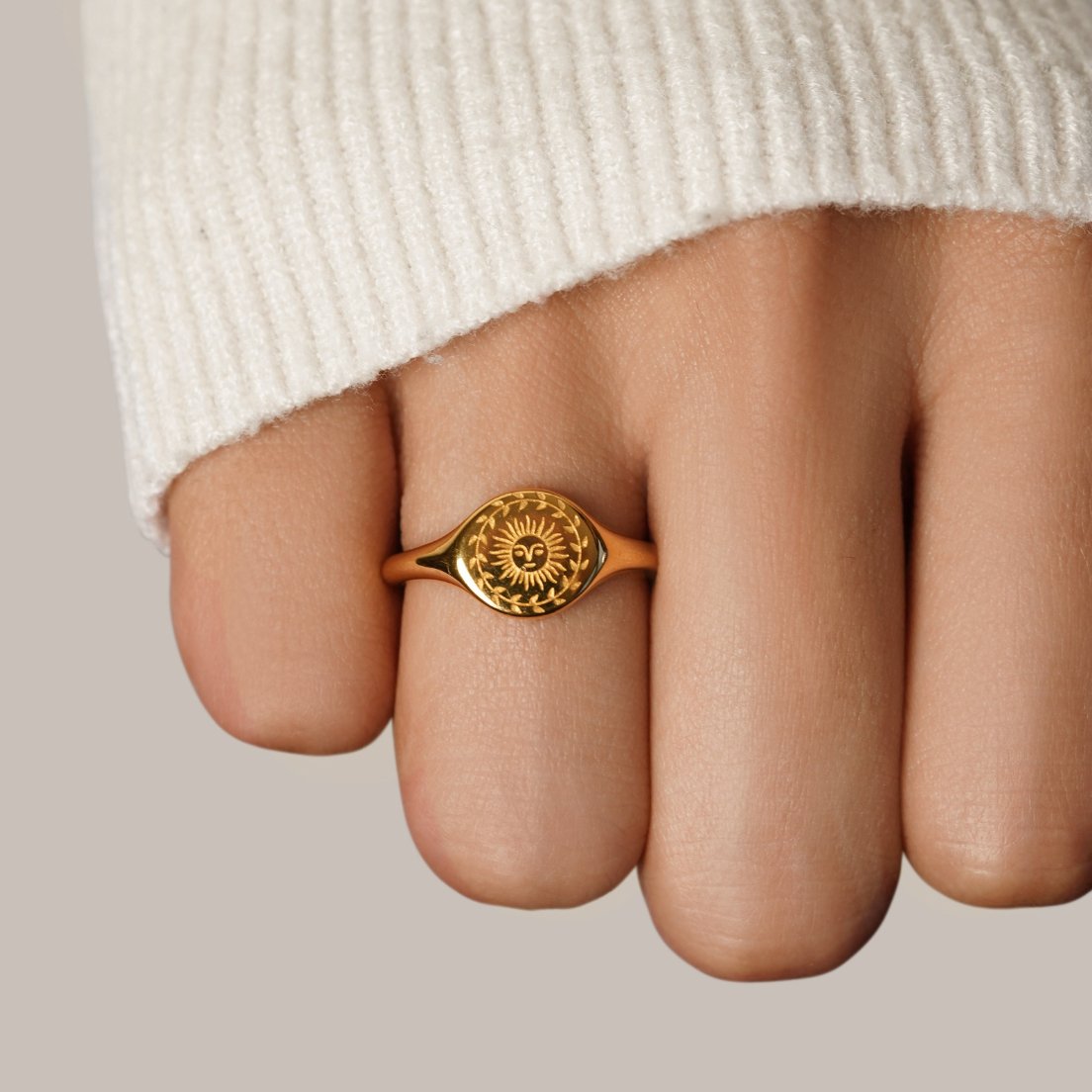 Gold Ring – Elegant Accessory, Perfect for Gifts, Everyday Wear