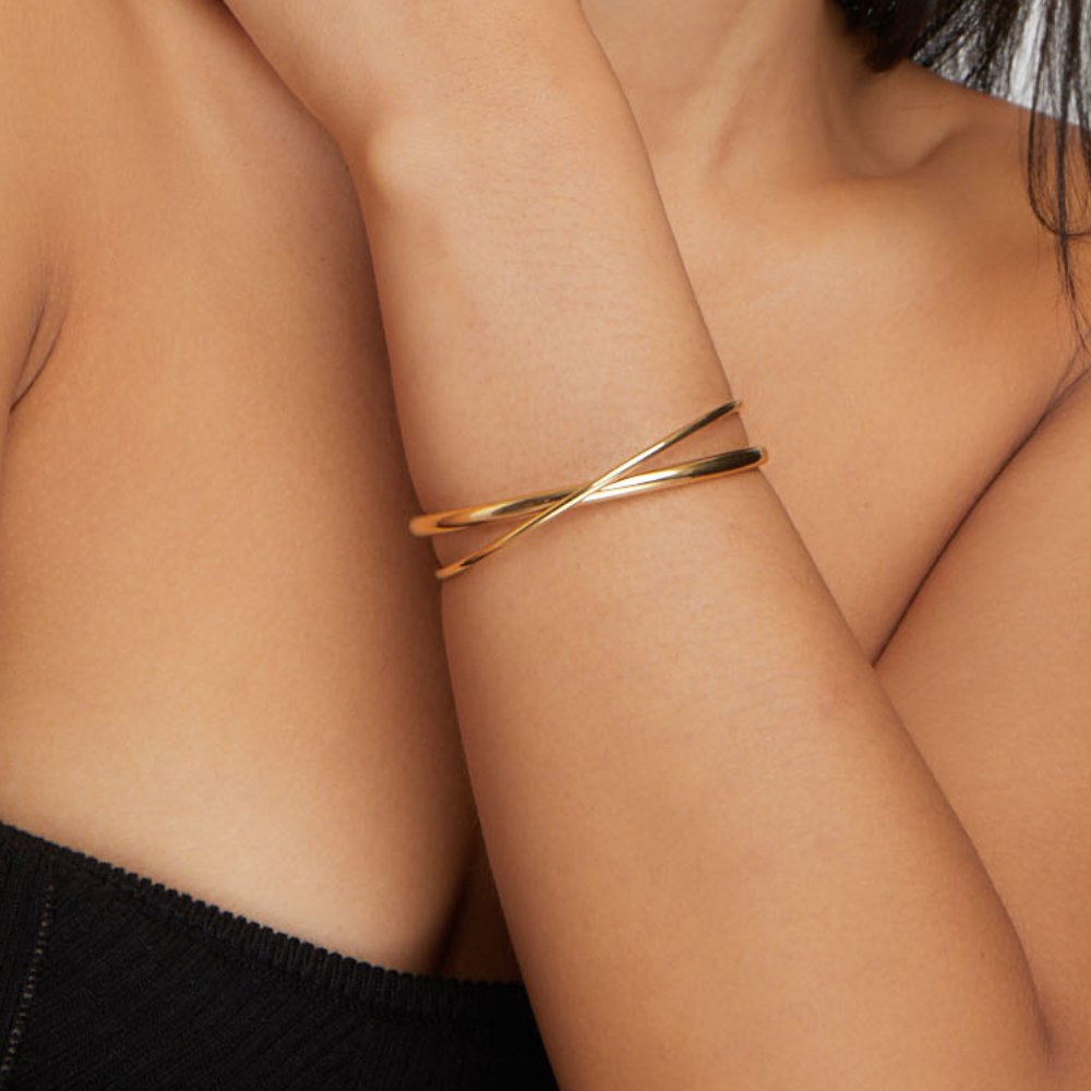 Gold Twist Bracelet – Fashion Accessory, Everyday Wear