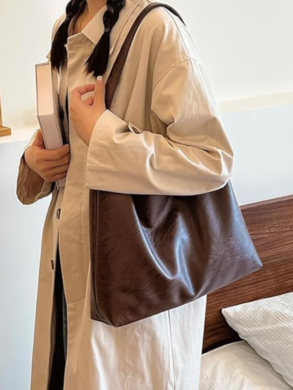 Leather Crossbody Bag - Casual Everyday Style for Women - Versatile and Functional Design for Daily Use