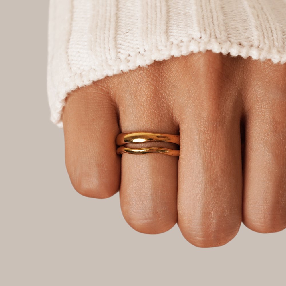 Madison Wave Ring Set – Elegant Accessory, Perfect Gift