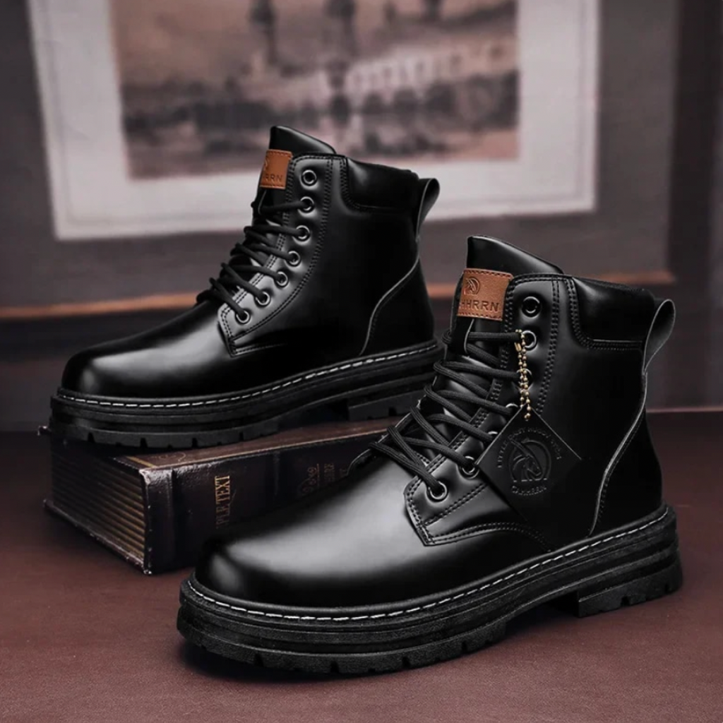 Men's Leather Hiking Boots with Laces for Outdoor Trails and Adventures