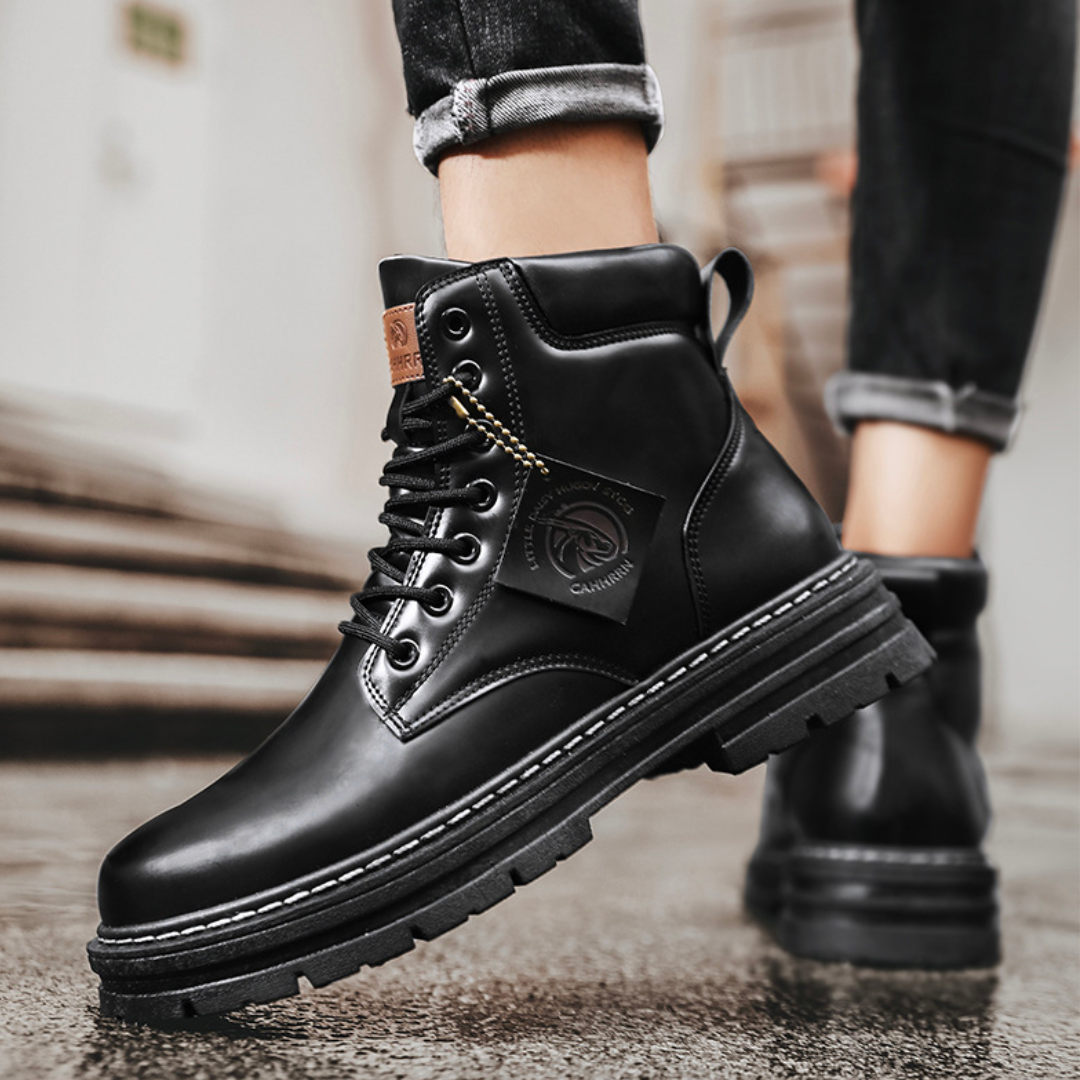 Men's Leather Hiking Boots with Laces for Outdoor Trails and Adventures