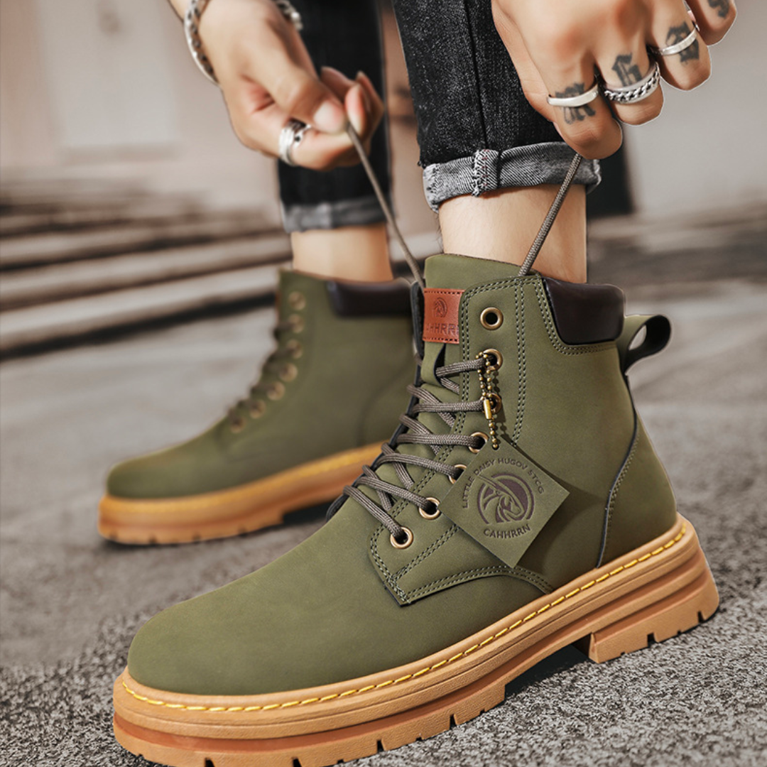 Men's Leather Hiking Boots with Laces for Outdoor Trails and Adventures
