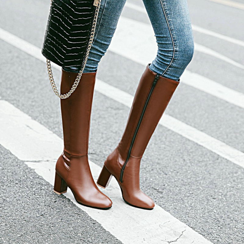 Women's Comfortable Urban Walking Boots | Relaxed Fit | Durable Material for Everyday Use
