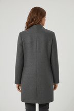Women's Wool-Blend Overcoat for Cold Weather Fashion and Warmth