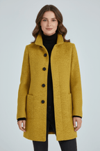 Women's Wool-Blend Overcoat for Cold Weather Fashion and Warmth
