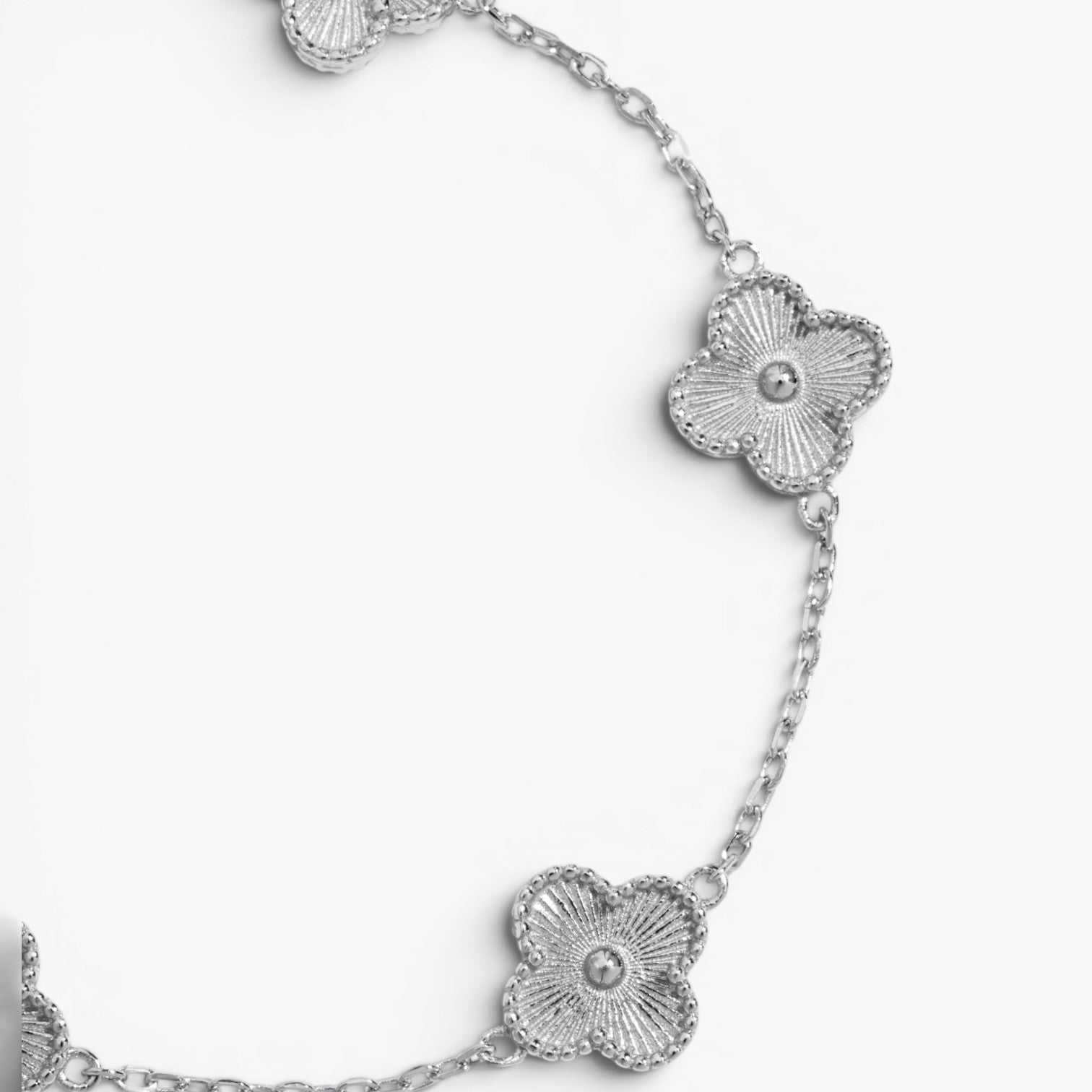 Detailed Lucky Clover Bracelet