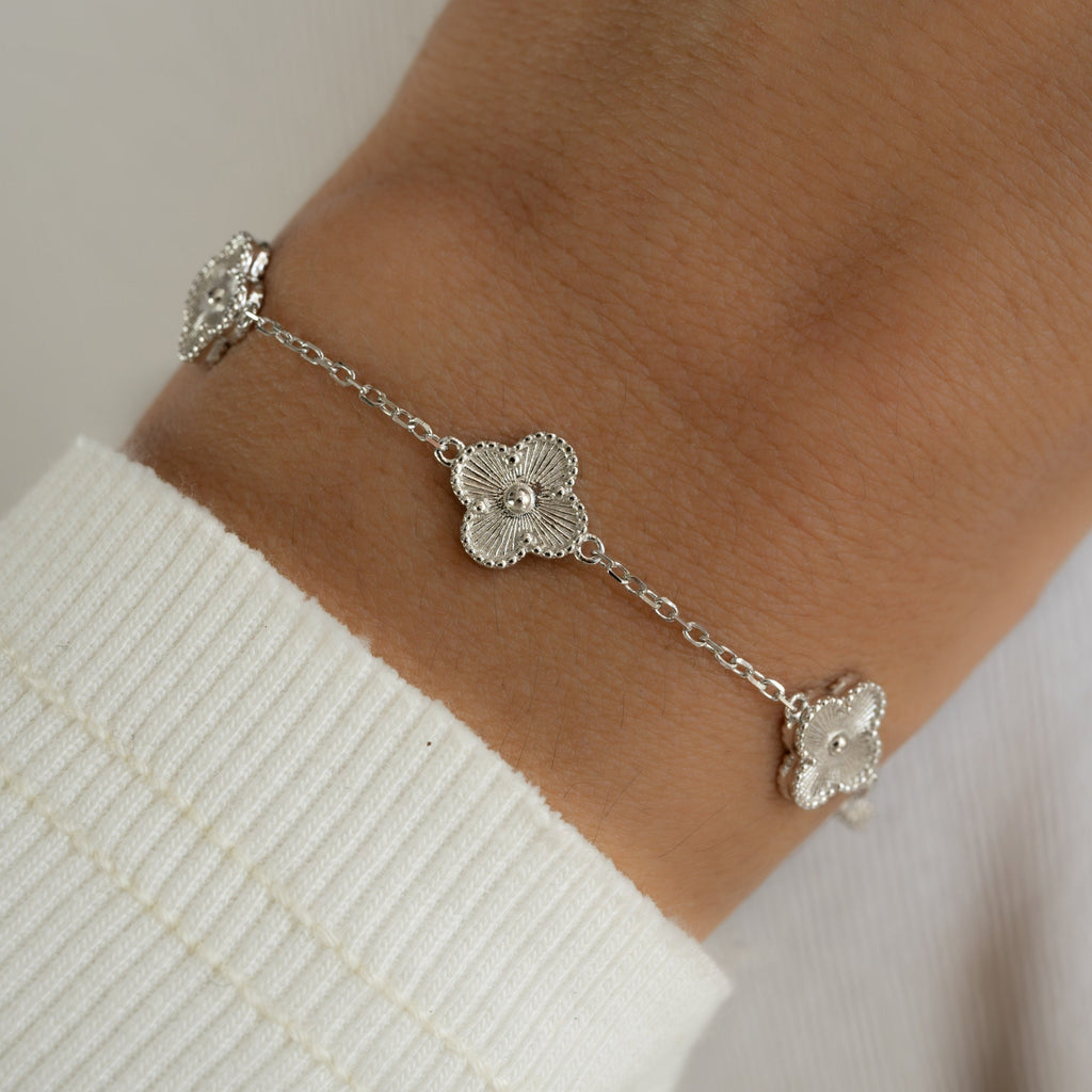 Detailed Lucky Clover Bracelet